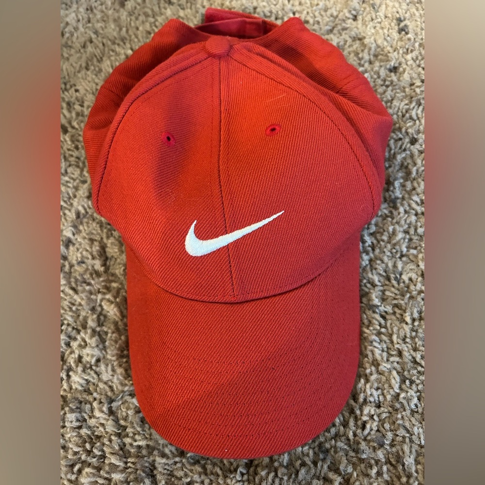 Nike vintage hat red